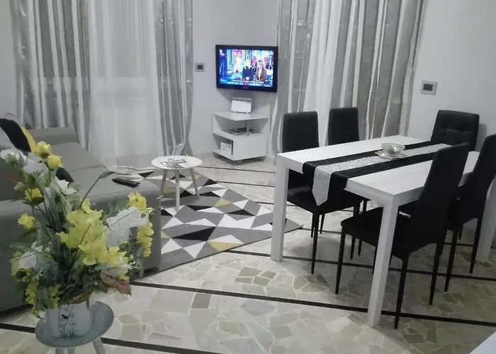 Ylli House Апартаменты