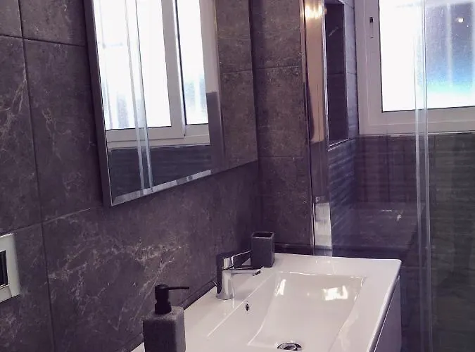 Апартаменты Ylli House Санремо