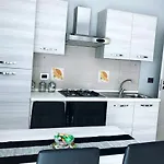 Ylli House 公寓 圣雷默