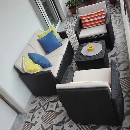 Ylli House Appartement San Remo